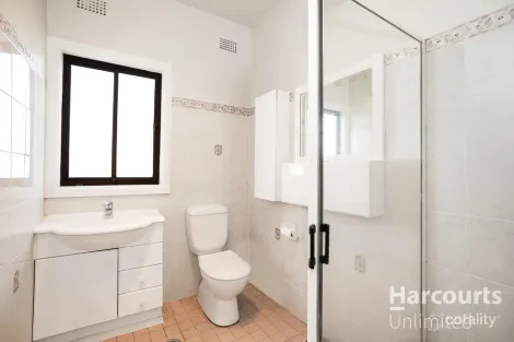 Property photo of 4/4A Matthew Crescent Blacktown NSW 2148