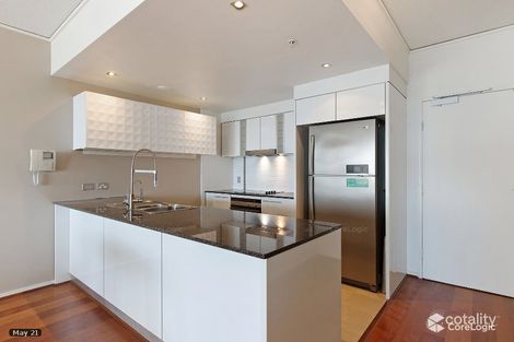 Property photo of 2103/22 Surf Parade Broadbeach QLD 4218