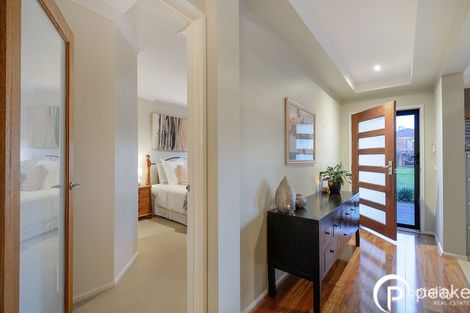 Property photo of 11 Lowanna Street Berwick VIC 3806