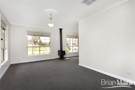 Property photo of 24 Maple Crescent Hoppers Crossing VIC 3029