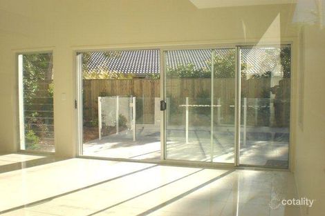 7 Lake Weyba Dr, Noosaville, QLD 4566