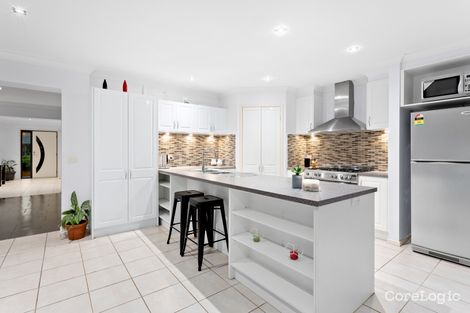 Property photo of 16 Gallery Way Pakenham VIC 3810