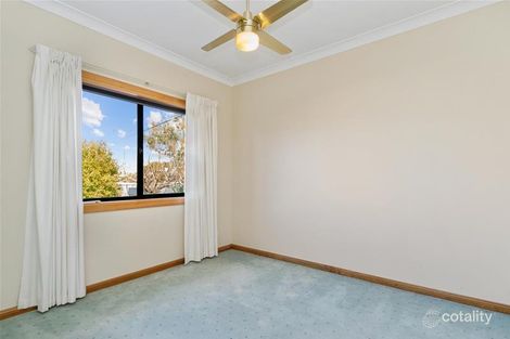 Property photo of 2 Greengate Grove Hackham SA 5163