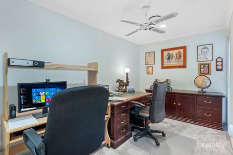 Property photo of 34 Boorala Crescent Eight Mile Plains QLD 4113