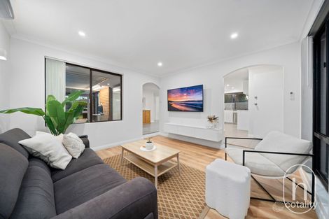 Property photo of 4 Bellanger Drive Beldon WA 6027