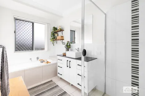 Property photo of 6 Mindy Court Shailer Park QLD 4128