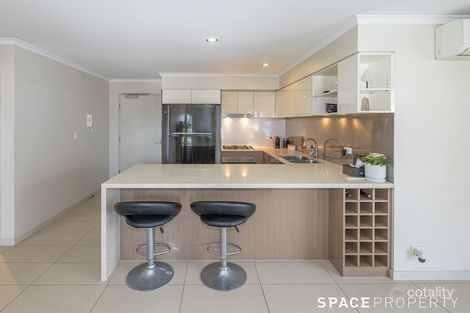 Property photo of 1401/67 Linton Street Kangaroo Point QLD 4169