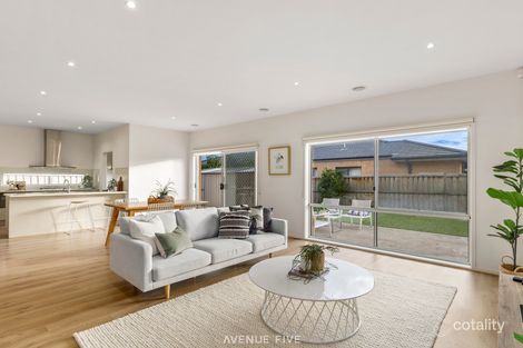 Property photo of 7 Compass Way Mount Duneed VIC 3217