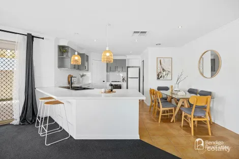 Property photo of 11A Paperbark Court Strathdale VIC 3550