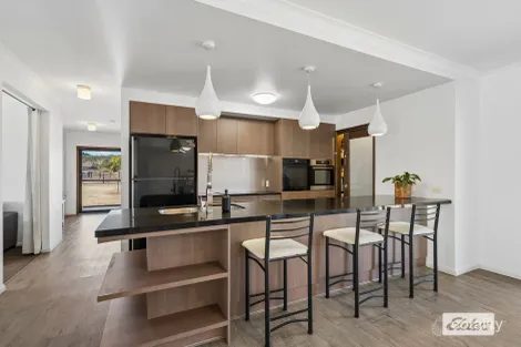 Property photo of 6 Fernrow Drive Plainland QLD 4341