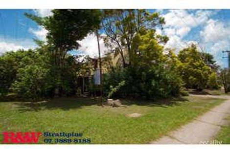 8 Young St, Petrie, QLD 4502