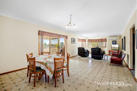 Property photo of 32 Derwent Drive Lake Haven NSW 2263