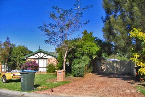 17 Sandpiper Cl, Albion Park Rail, NSW 2527