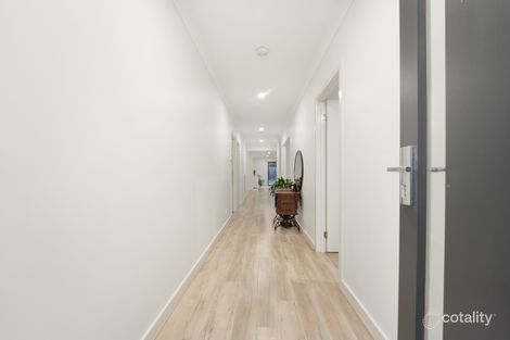 Property photo of 40 Yacht Road Point Cook VIC 3030