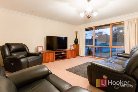 Property photo of 47 Jacksons Road Narre Warren VIC 3805