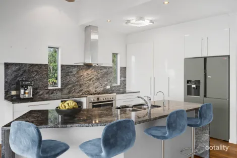 Property photo of 18 Nyes Crescent Buderim QLD 4556