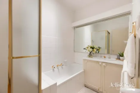 Property photo of 1/293 Upper Heidelberg Road Ivanhoe VIC 3079