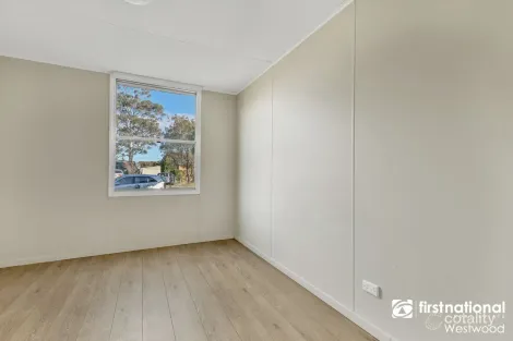 Property photo of 1 Muirhead Crescent Werribee VIC 3030