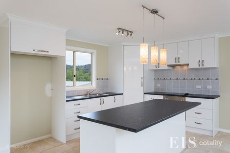 Property photo of 3/104-106 Willowbend Road Kingston TAS 7050