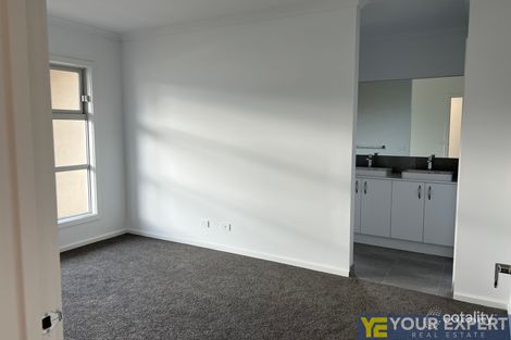 Property photo of 11 Somerset Street Officer VIC 3809