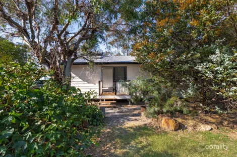 Property photo of 18 Challenge Avenue Kensington Grove QLD 4341