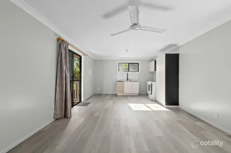 Property photo of 18 Challenge Avenue Kensington Grove QLD 4341