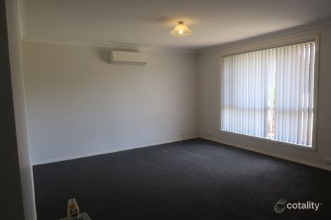Property photo of 4 Murdoch Place Kelso NSW 2795