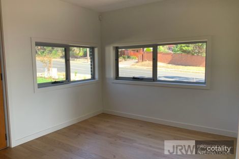 Property photo of 11 Bicton Street Mount Waverley VIC 3149