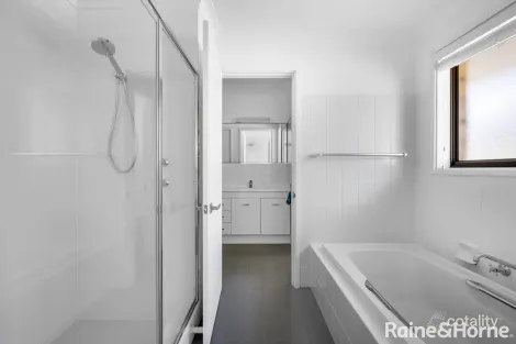 Property photo of 4 Cavalier Parade Bomaderry NSW 2541