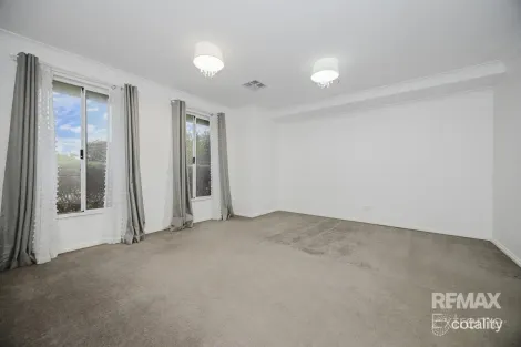 Property photo of 5 Featherstone Gardens Butler WA 6036