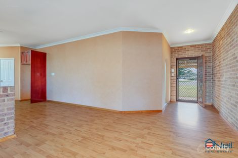 Property photo of 33 Kookerbrook Street Dudley Park WA 6210