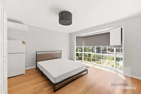 Property photo of 67 Veronica Crescent Mill Park VIC 3082