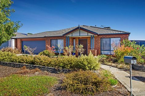 Property photo of 5 Ridgeway Melton West VIC 3337