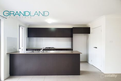 Property photo of 43 Changsha Road Edmondson Park NSW 2174