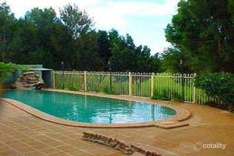 4 Cutwater Cl, Clear Island Waters, QLD 4226