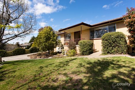 13 Handcock Cres, Macgregor, ACT 2615