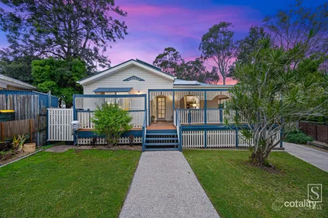 Property photo of 8 Lyndora Close Riverhills QLD 4074