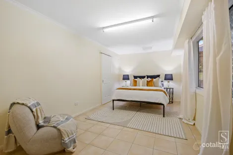 Property photo of 8 Lyndora Close Riverhills QLD 4074