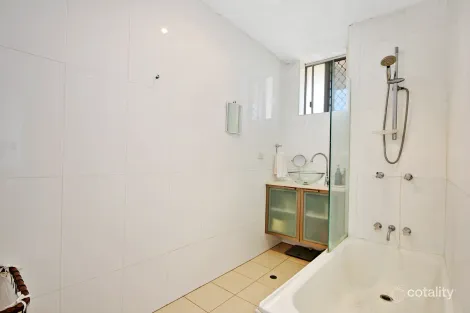 Property photo of 5/230 Riding Road Balmoral QLD 4171
