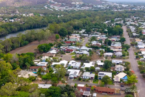 Property photo of 10 Isabella Court Cranbrook QLD 4814