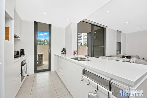 Property photo of 312/2 Peake Avenue Rhodes NSW 2138