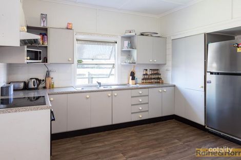 Property photo of 15 Stradbroke Street Redland Bay QLD 4165