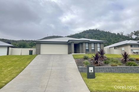 Property photo of 24 Scarborough Close North Tamworth NSW 2340