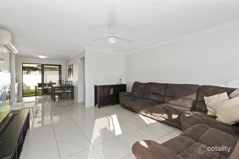 Property photo of 2/9 Flora Close Burleigh Waters QLD 4220