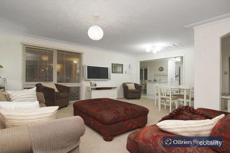 Property photo of 4 Baystone Drive Cranbourne VIC 3977