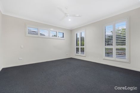 Property photo of 19 Dinnigan Crescent Durack QLD 4077