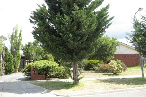 Property photo of 233 Lady Nelson Way Taylors Lakes VIC 3038