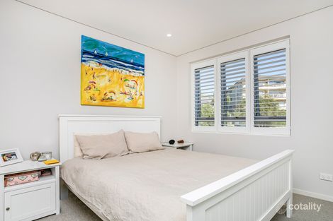 Property photo of 305/3 Seaview Avenue Newport NSW 2106