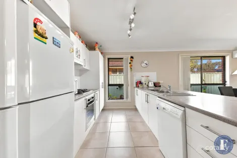 Property photo of 11 Mayoh Place Young NSW 2594
