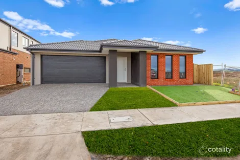11 Citrus St, Pakenham, VIC 3810